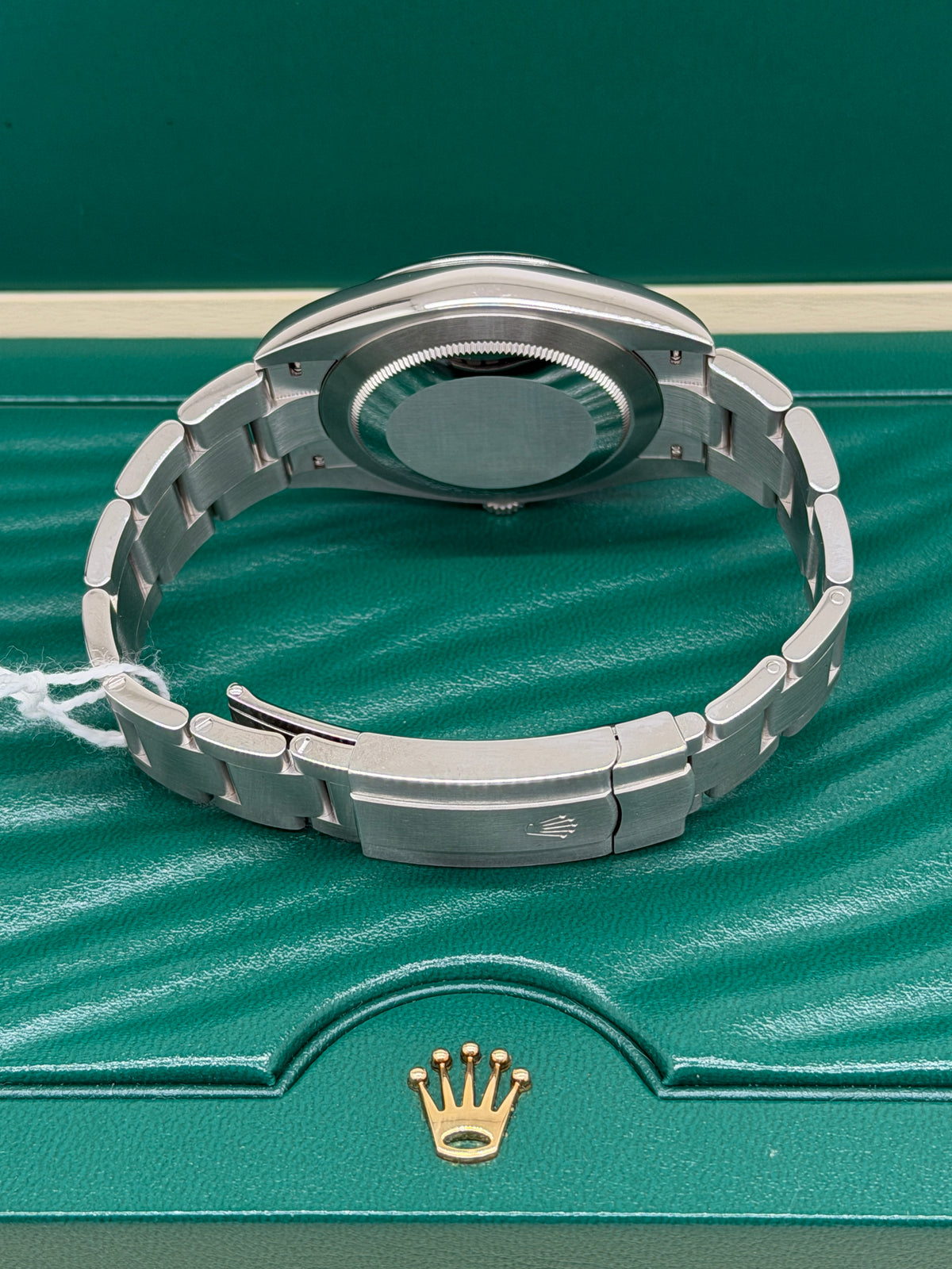 Rolex Oyster Perpetual 41 - Silver Dial - Ref 124300 - New 2022