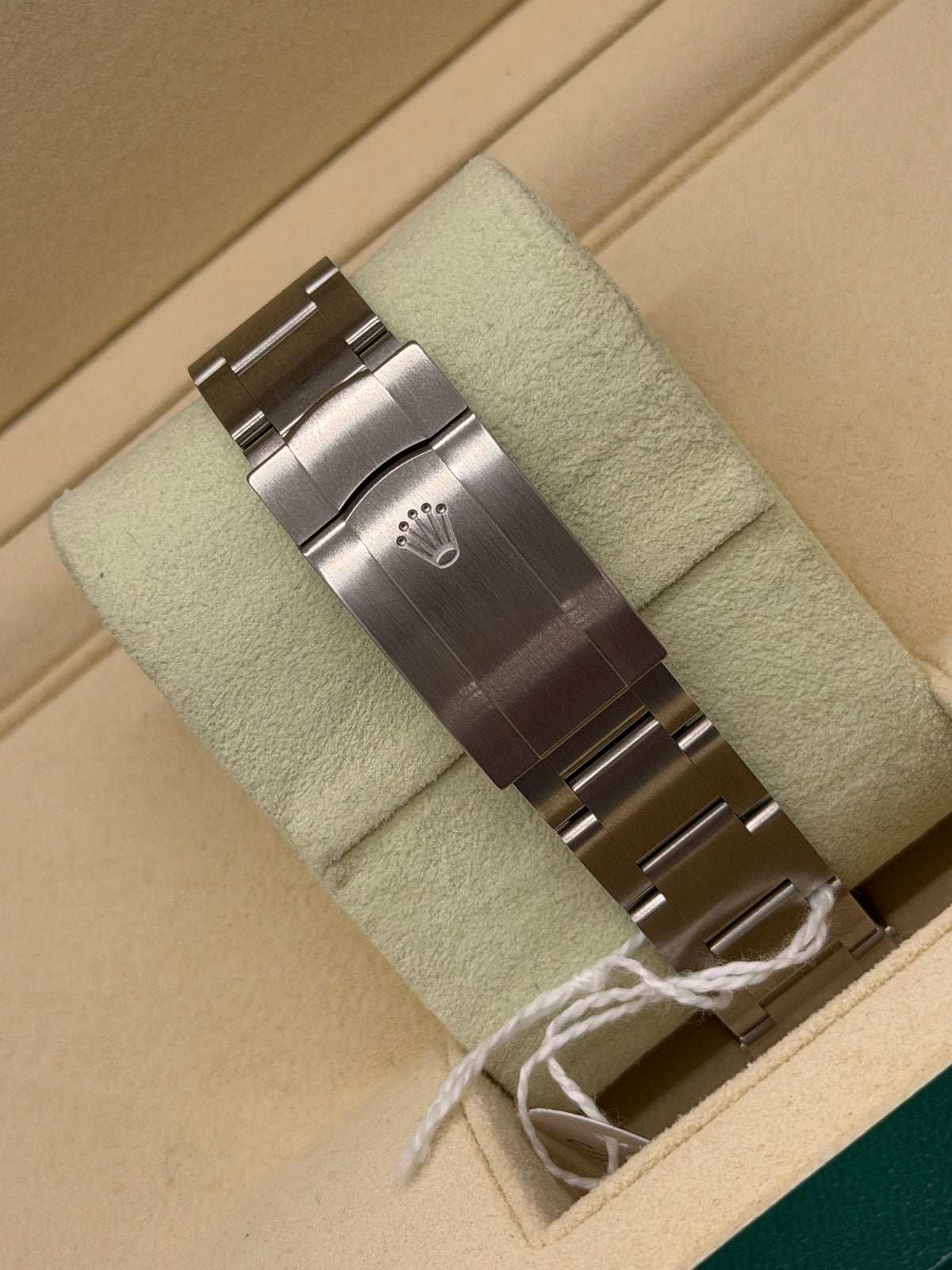 Rolex Oyster Perpetual 41 - Silver Dial - Ref 124300 - New 2022