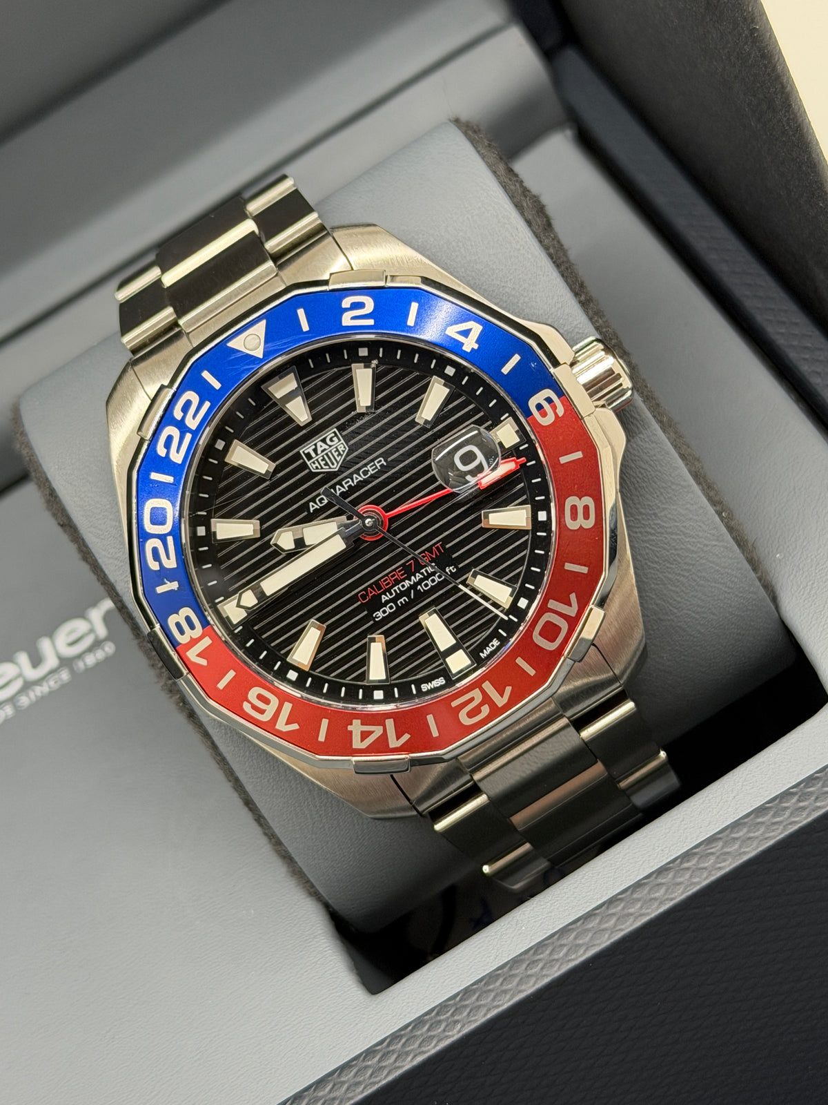 TAG Heuer Aquaracer 300M GMT "Pepsi" 43mm - Automatic - Ref WAY201F.BA0927 - Year 2021
