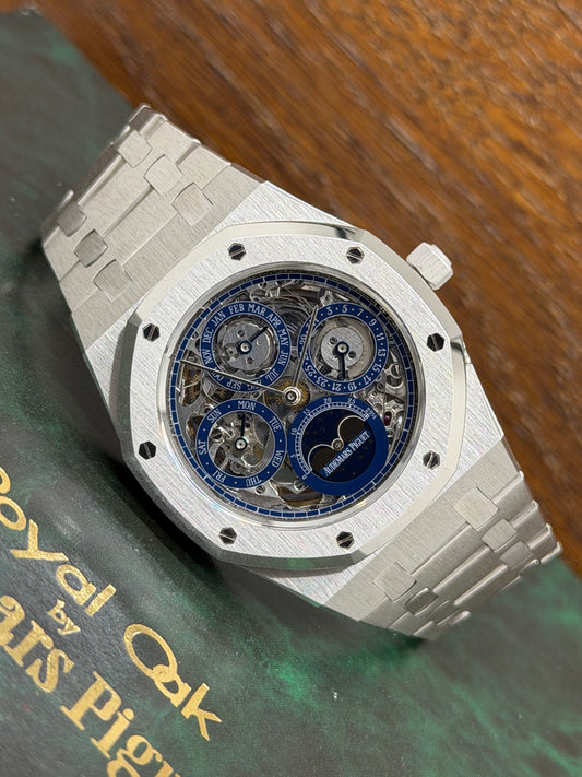 Audemars Piguet Royal Oak 39mm Skeleton - Platinum - Perpetual Calendar - Year 1989 Ref 25636ptoo0344pt01 - Official Authenticity Certificate