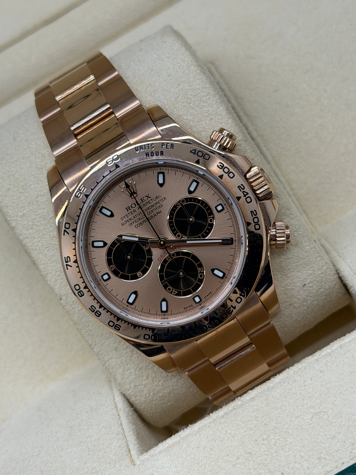 Rolex Daytona 18kt Rose Gold - Sundust Dial - Ref 116505 - Year 2013 Official Rolex Service 2023