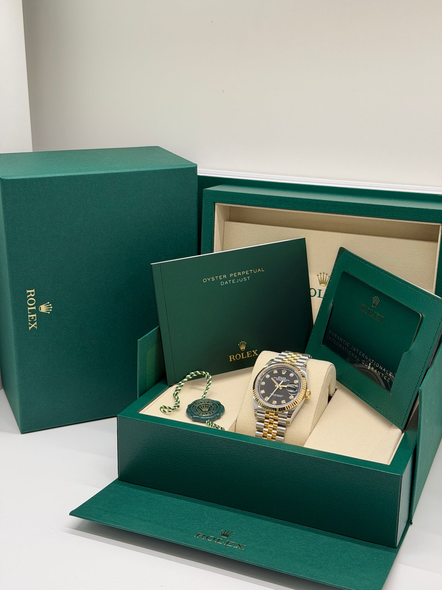 Rolex Datejust 36 Black Diamonds Dial - 18Kt Yellow Gold & Steel Ref 126233 - New 2026