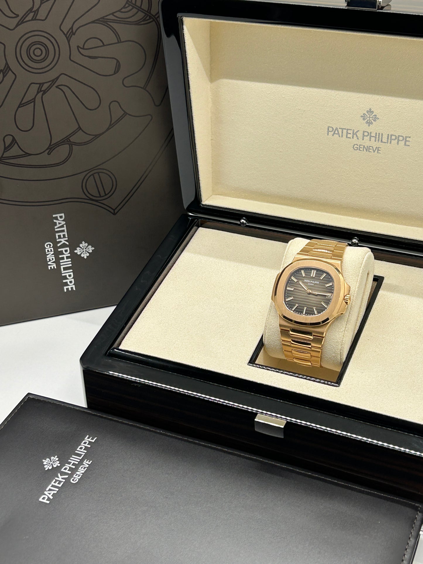 Patek Nautilus - 18Kt Rose Gold - Ref 5711/1R-001 - Year 2015