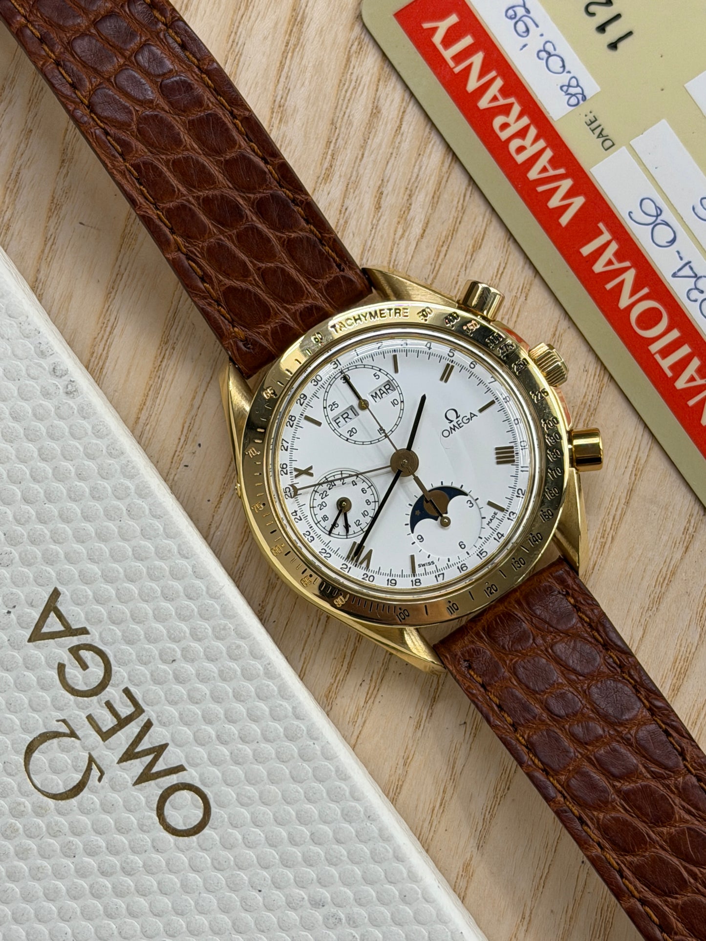 Omega Speedmaster Moonphase 39mm Moonphase - 18Kt Yellow Gold Ref 175-034-06 - Year 1992