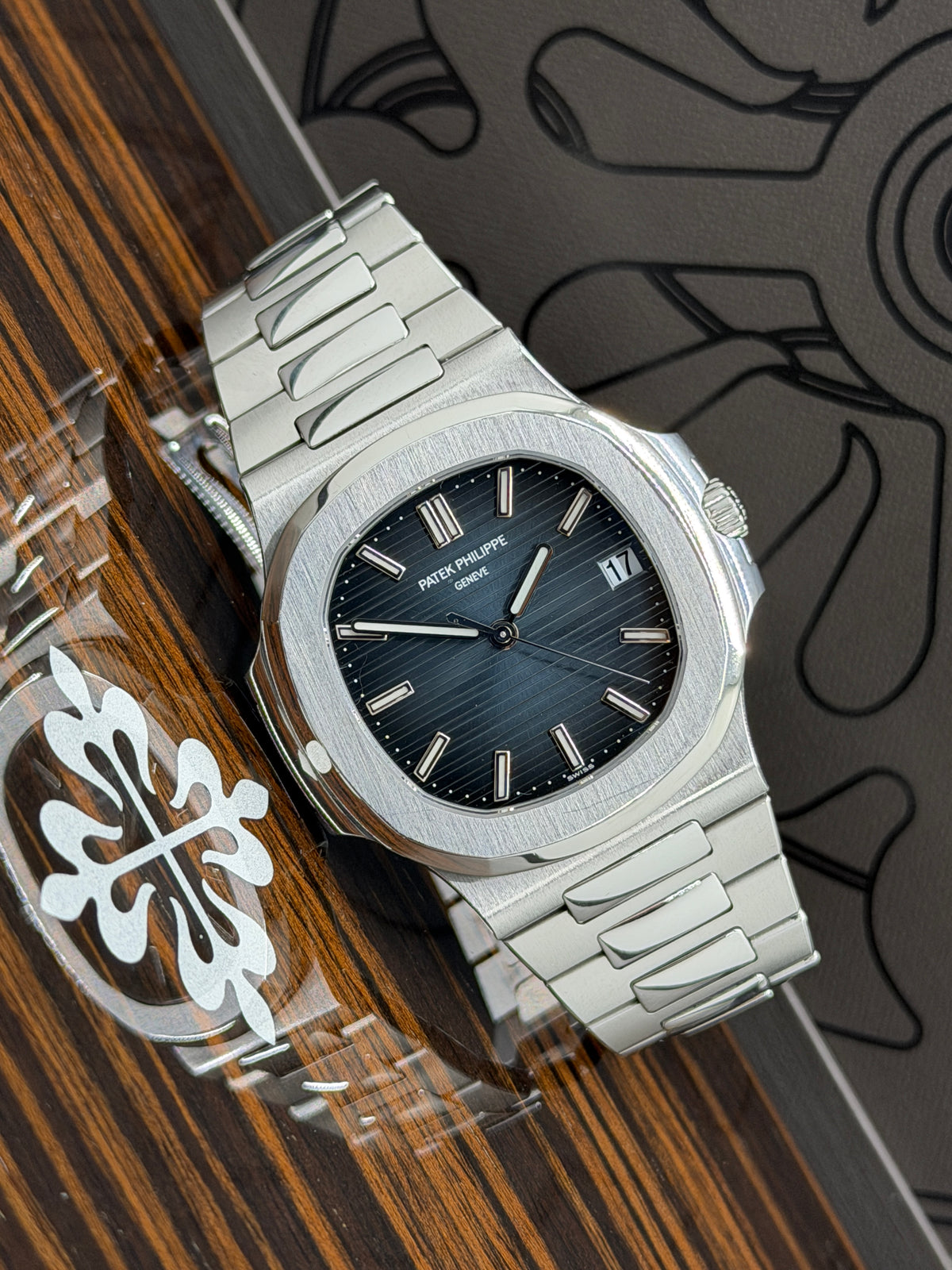 Patek Philippe Nautilus Blue Dial - Ref 5711/1A-010 - Year 2015