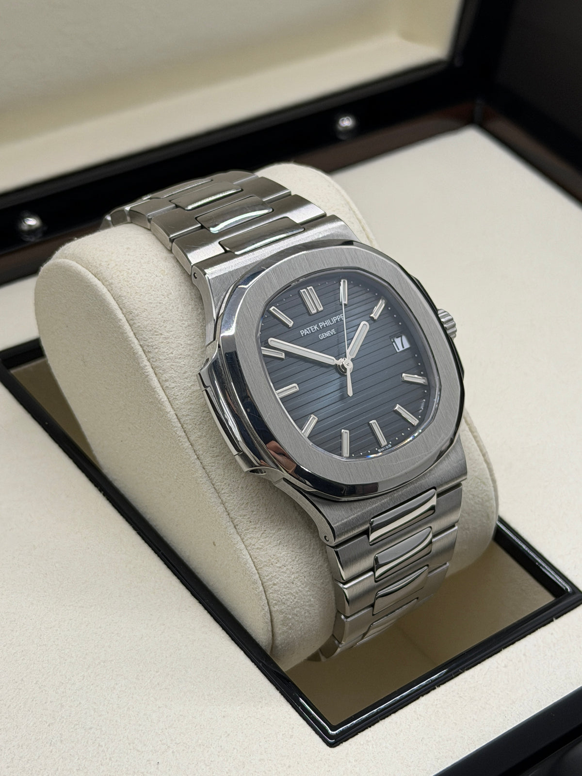 Patek Philippe Nautilus Blue Dial - Ref 5711/1A-010 - Year 2015