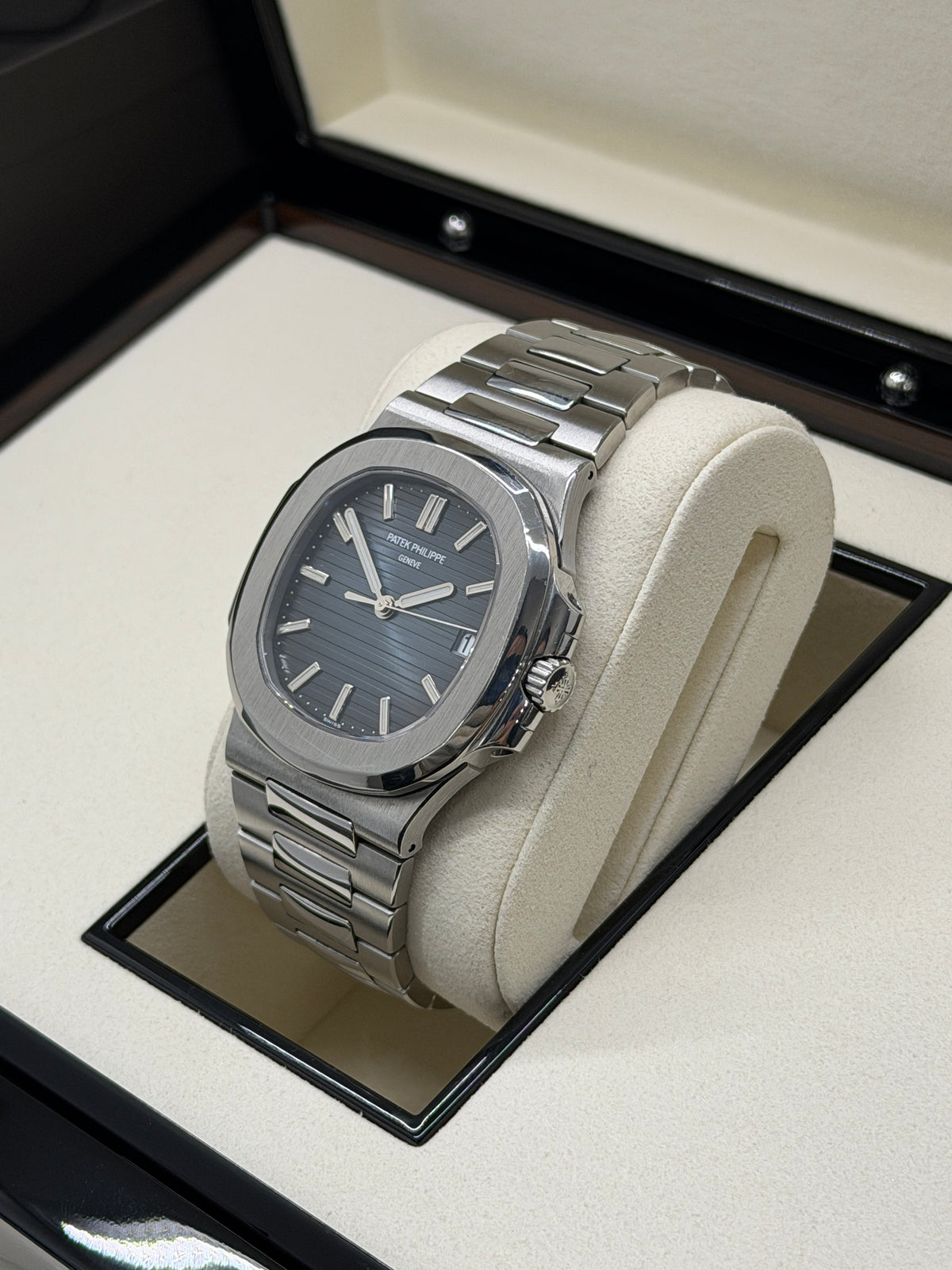 Patek Philippe Nautilus Blue Dial - Ref 5711/1A-010 - Year 2015