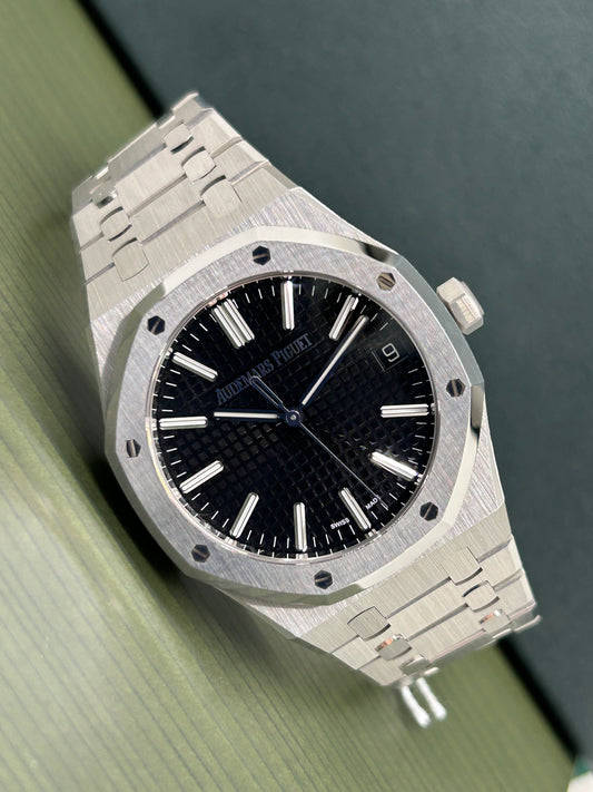 Audemars Piguet Royal Oak 41mm - Black Dial - Ref 15510ST.OO.1320ST.07 - Like New - Year 2024
