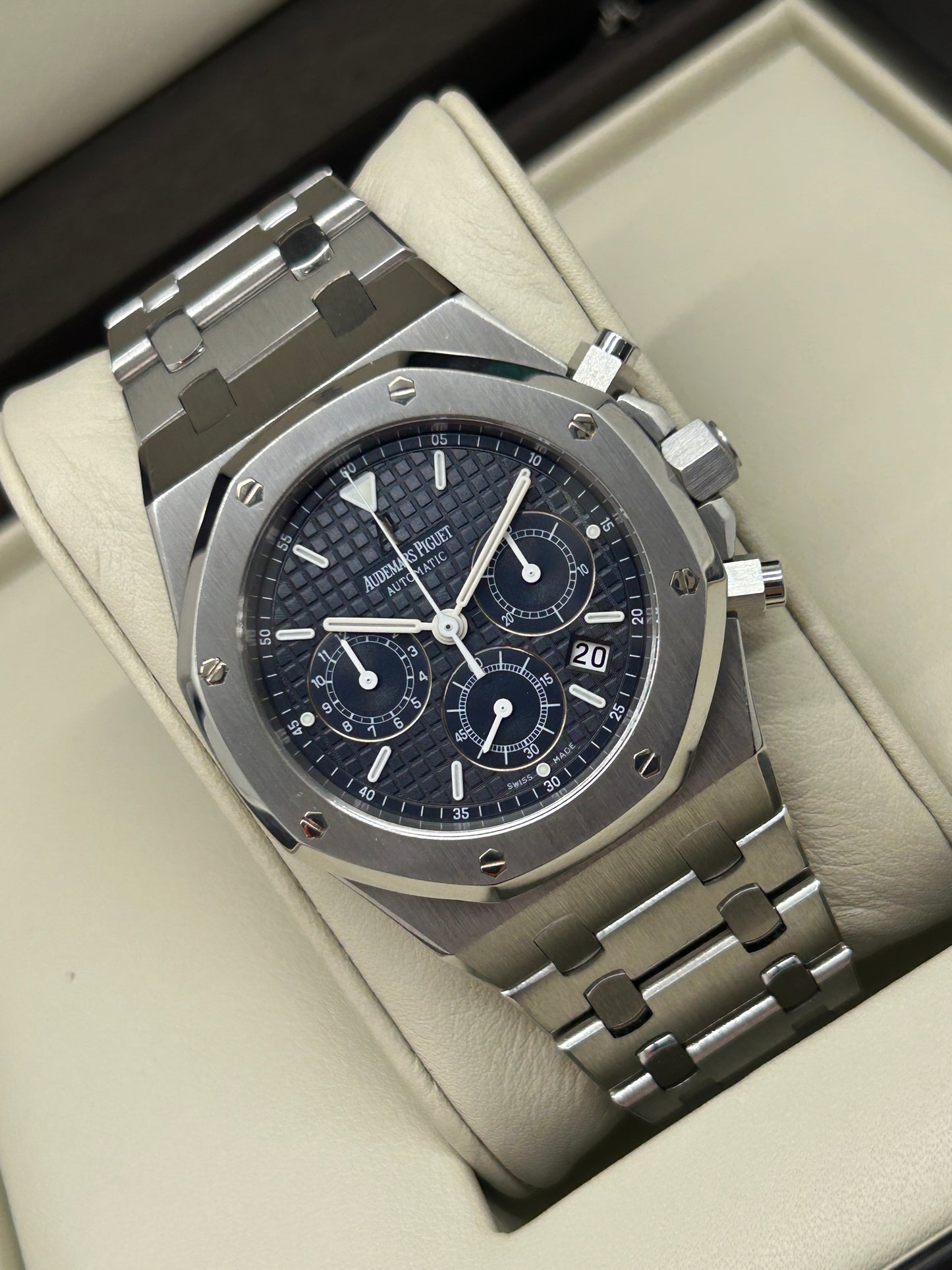 Audemars Piguet Royal Oak Chronograph 39mm - Blue Dial - Ref 25860ST.OO.1110ST.01 - Official Extract - Year 2002