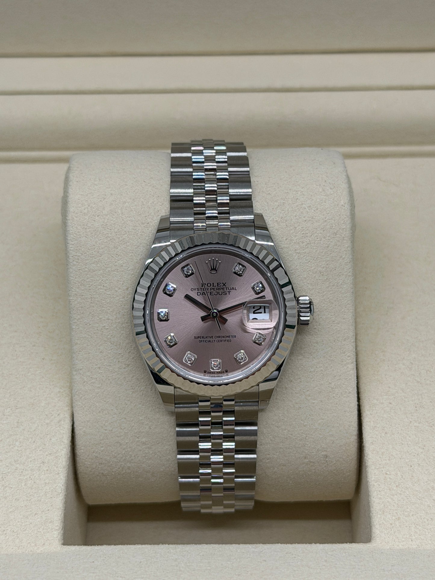 Rolex Lady-Datejust 28 - Pink Diamonds Dial Ref 279174 - New 2026