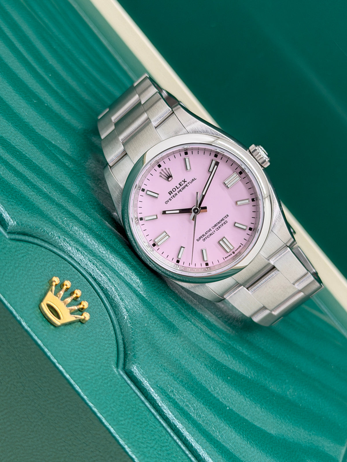 Rolex Oyster Perpetual 36 - Pink Dial Ref 126000 - Year 2024