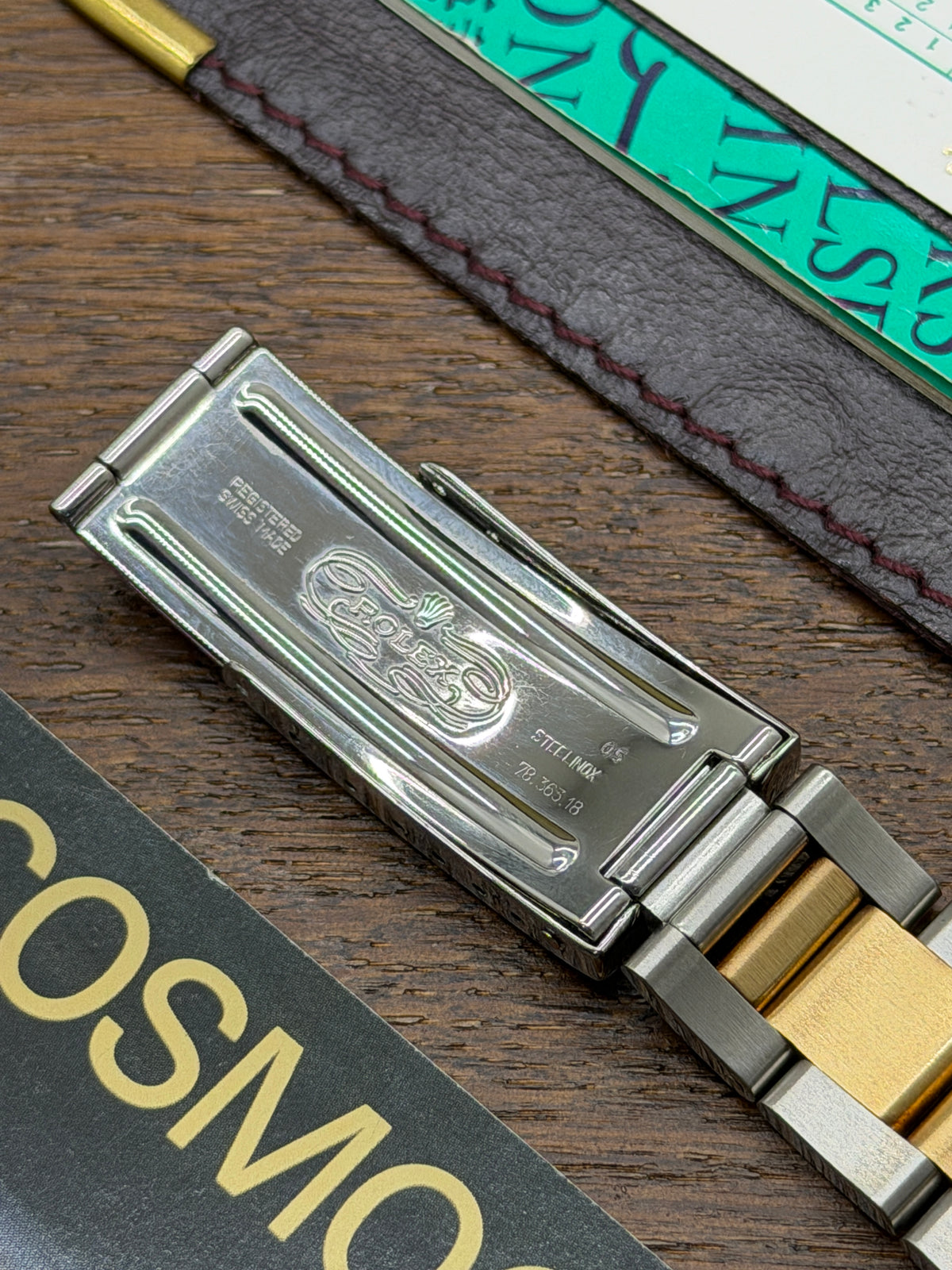 Rolex Daytona Ref 16523 - White Dial - 4 Lines - 200 Scale Bezel - Inverted Six - Year 1989 Ser L5 - Original Box & Papers + Expertise