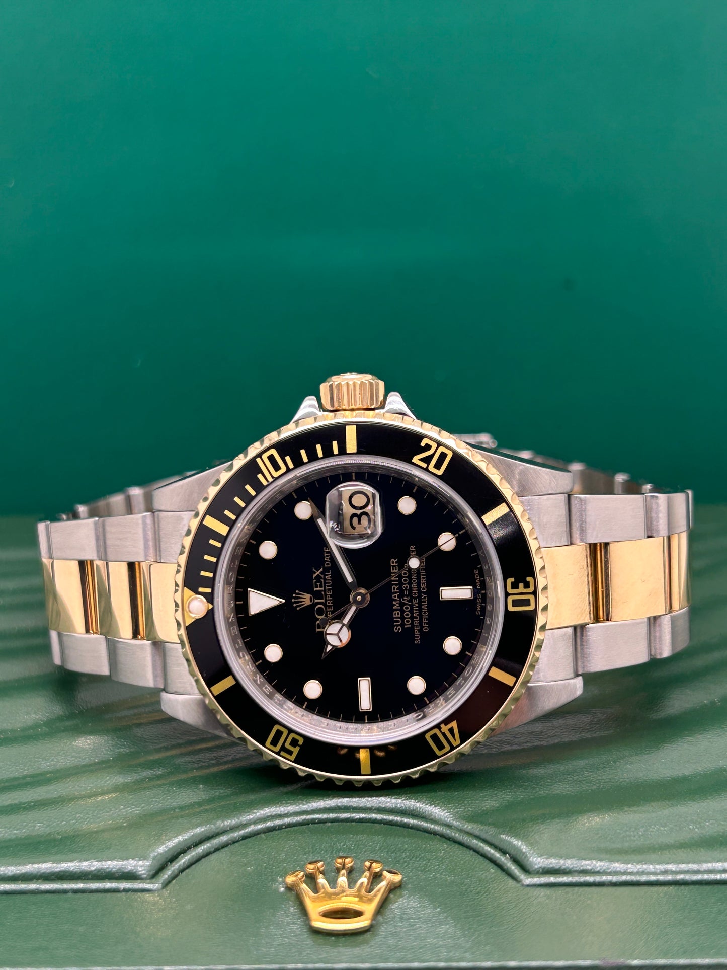 Rolex Submariner Date - 18Kt Yellow Gold - Black Dial - RRR Card - Ref 16613LN - Year 2008