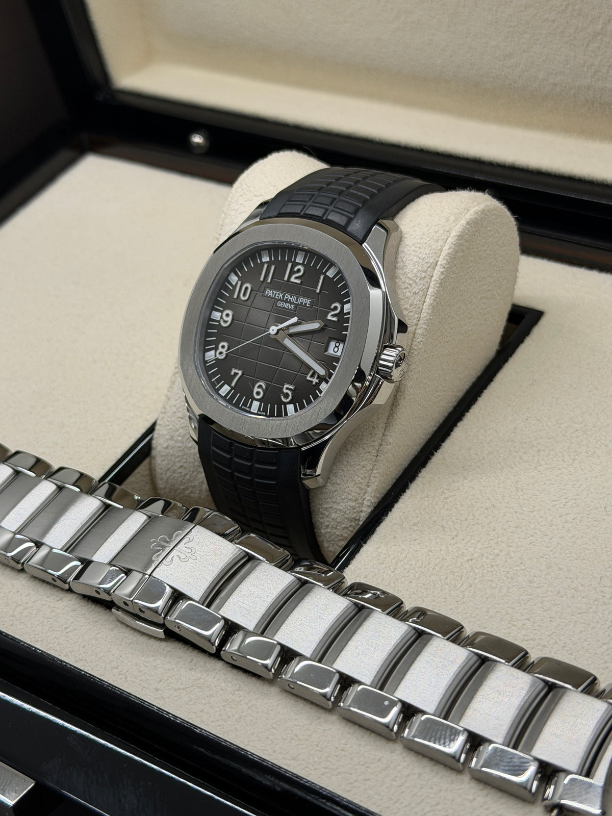 Patek Philippe Aquanaut Ref 5167/1A-001 Steel Bracelet +Original Rubber Strap - Year 2023 Like New - Never Polished