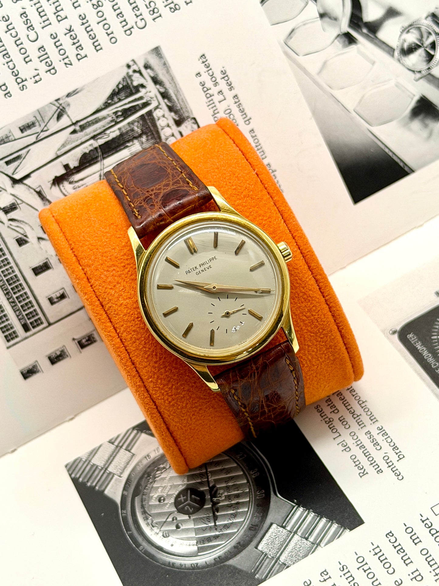 Patek Philippe Calatrava Automatic 32.5 mm - Yellow Gold - White Dial Ref 3439