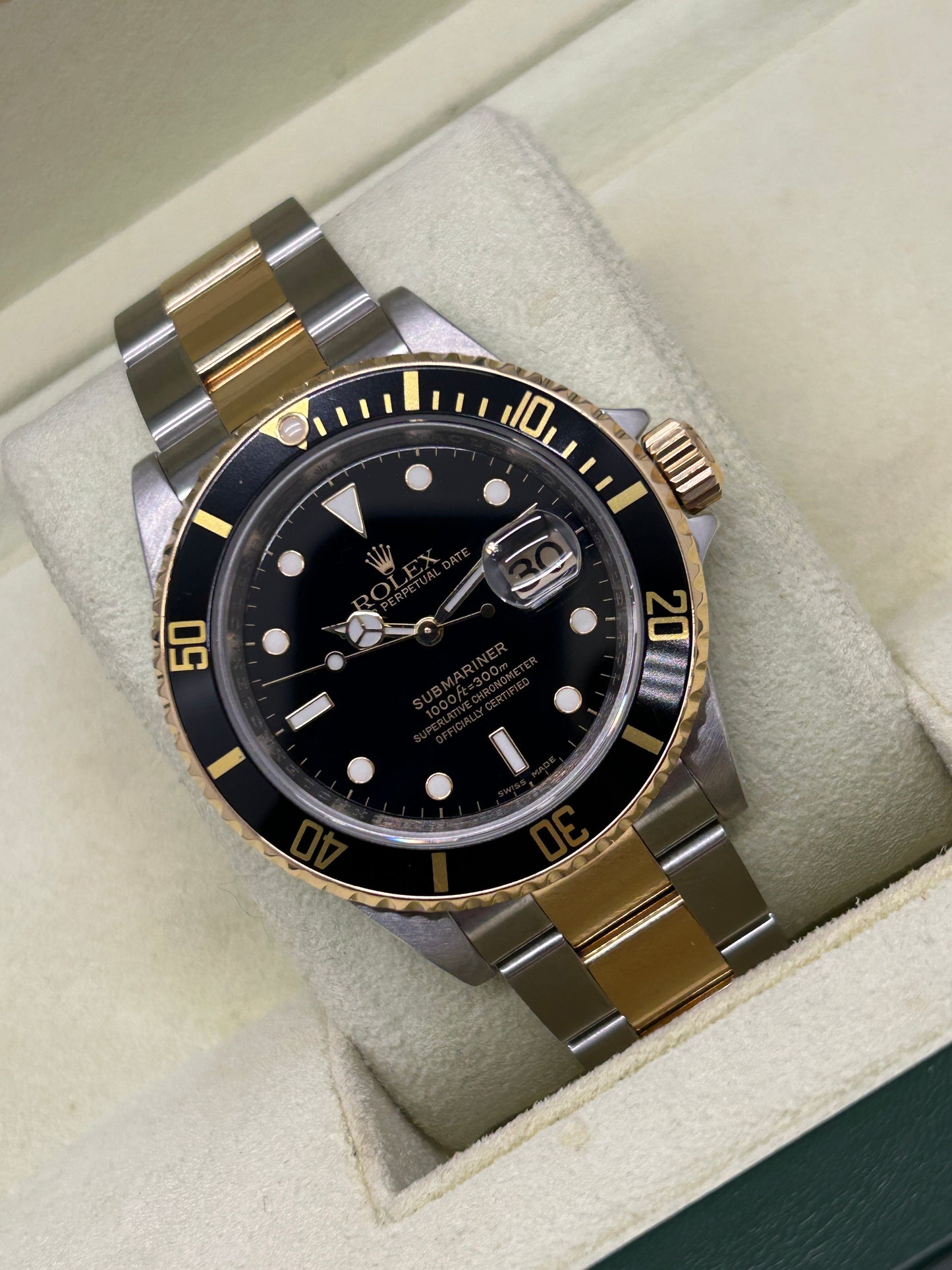 Rolex Submariner Date - 18Kt Yellow Gold - Black Dial - RRR Card - Ref 16613LN - Year 2008
