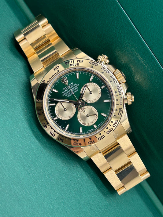 Rolex Daytona Cosmograph Daytona Green Dial 18Kt Yeallow Gold - Ref 126508 - New 2025
