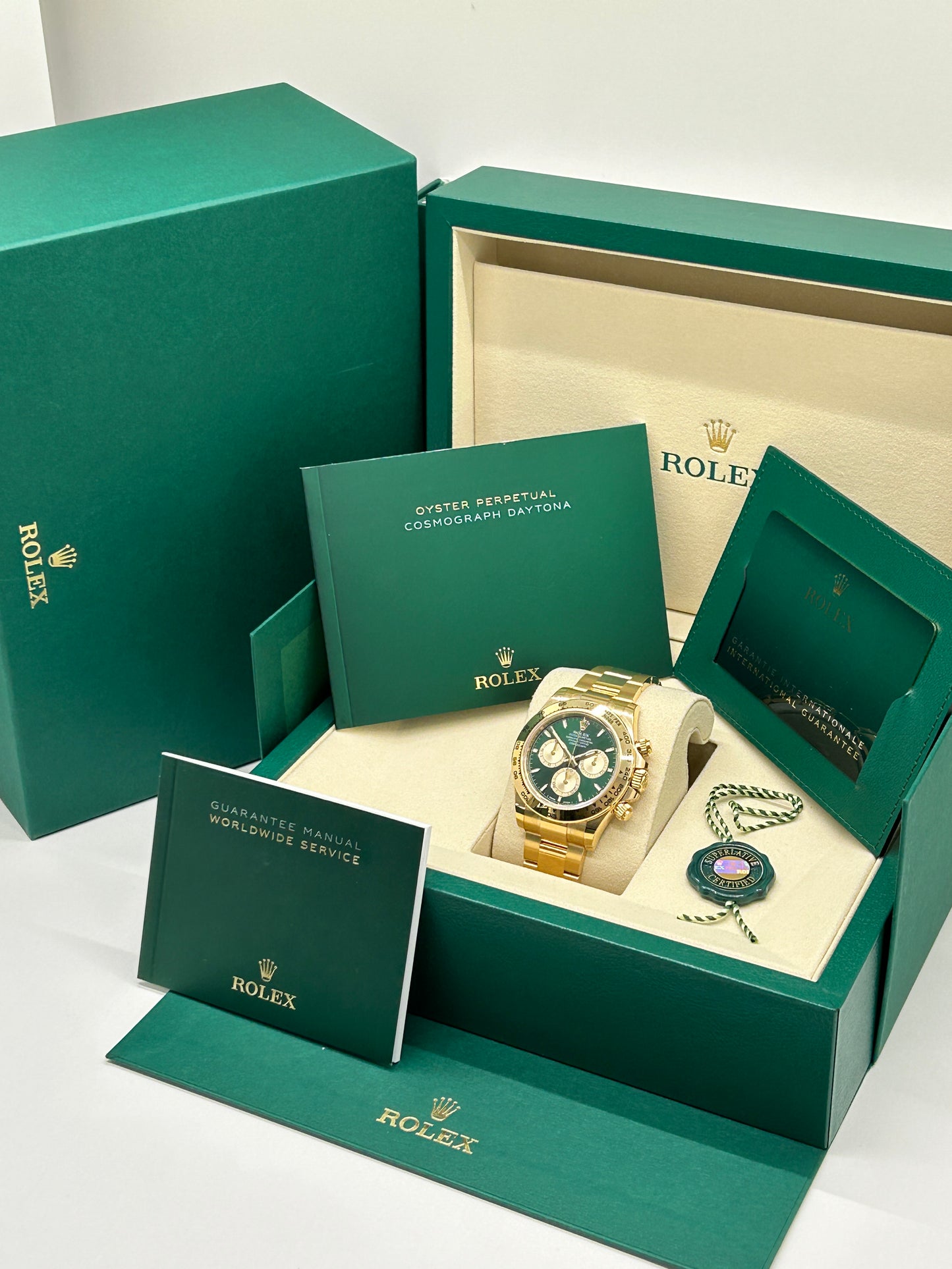 Rolex Daytona Cosmograph Daytona Green Dial 18Kt Yeallow Gold - Ref 126508 - New 2025