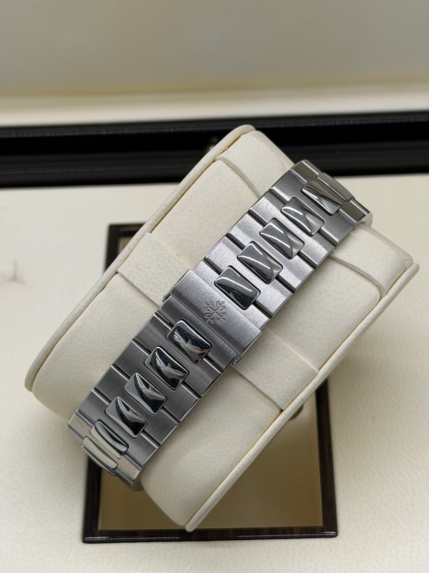 Patek Philippe Nautilus Chronograph - White Dial - Ref 5980/1A-019 - Year 2013 Official PP Service 2026