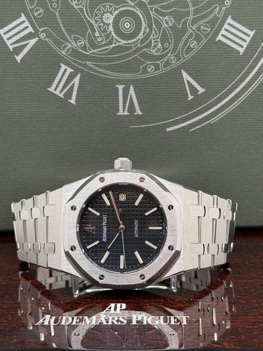 Audemars Piguet Royal Oak Selfwinding 39mm - Black Dial Ref 15300ST.OO.1220ST.03 - Year 2010
