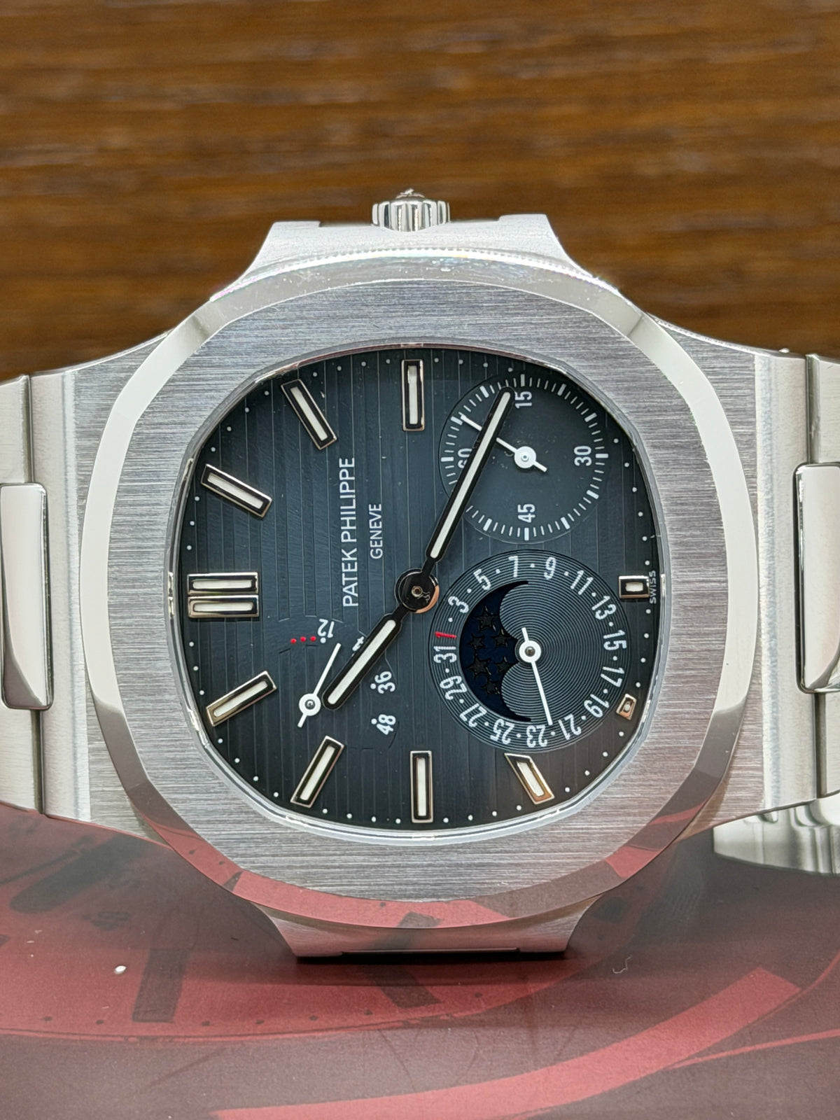Patek Philippe Nautilus Rare Ref 3712/1A-001 - 3 Dots MK1 - Original Box & Papers - Year 2005 Top Condition