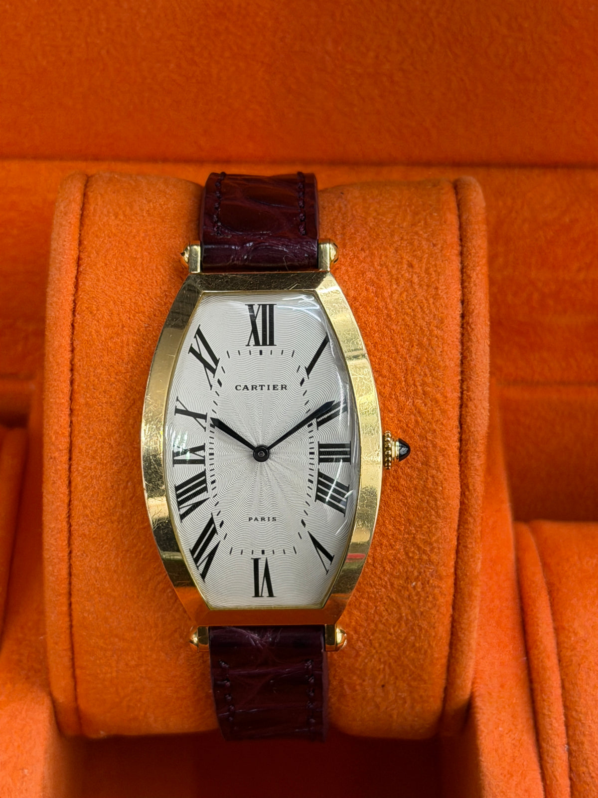 Cartier Tonneau Vintage 18Kt Yellow Gold XL - Paris Dial - 26 x 39mm - Manual Wind