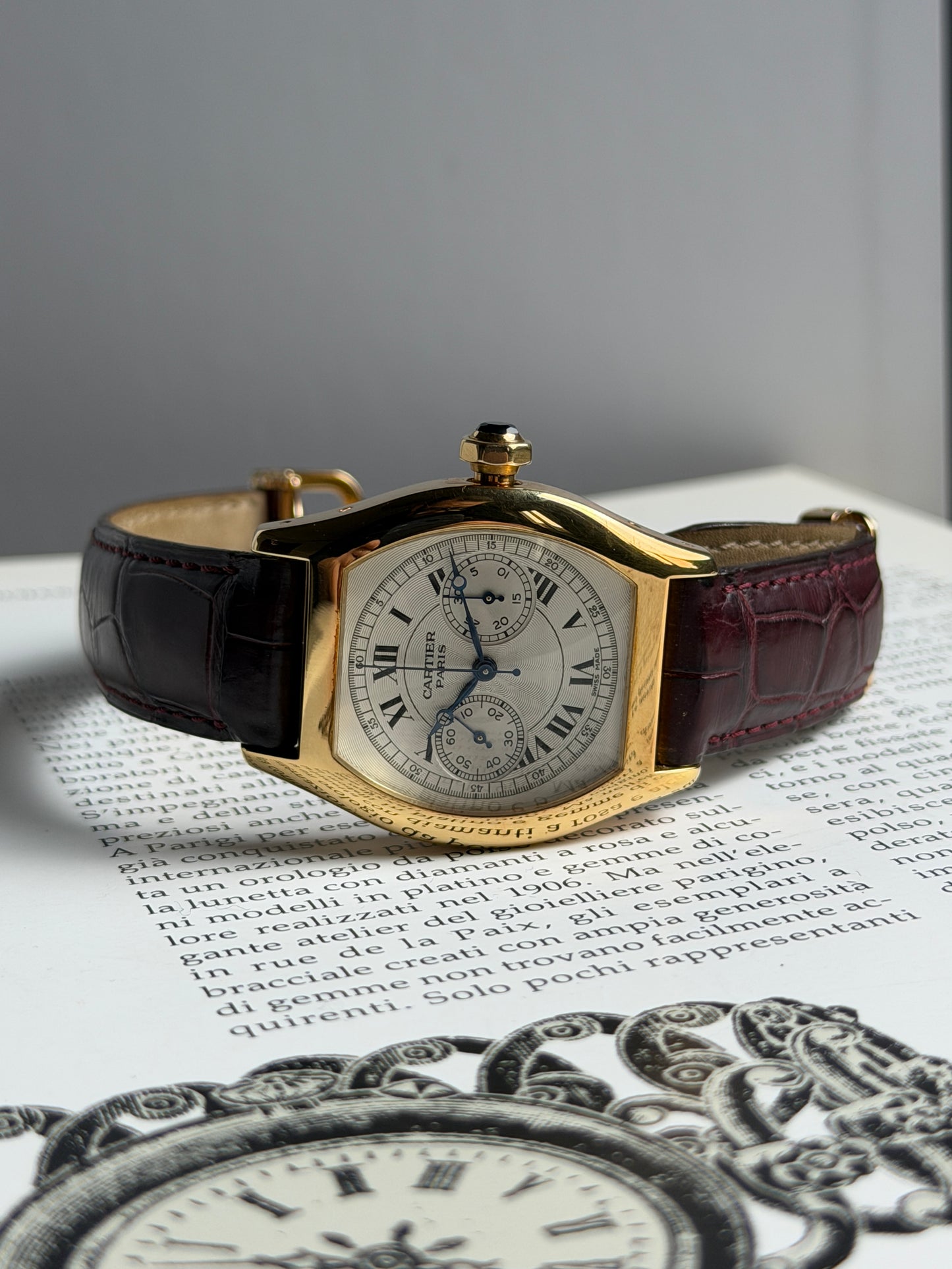 Cartier Tortue Monopusher Chronograph CPCP Monopoussoir Ref 2356 - 18Kt Yellow Gold