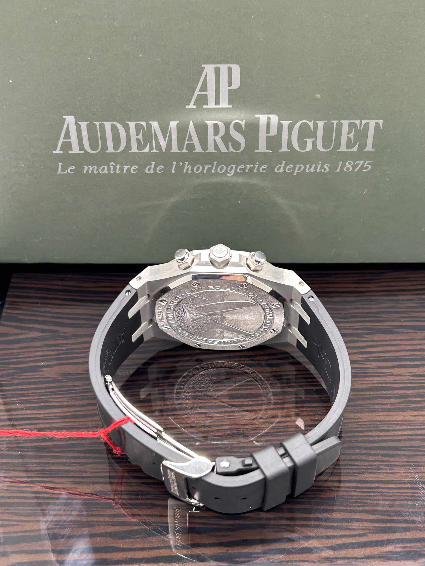 Audemars Piguet Royal Oak Chronograph City Of Sails 39mm Limited Edition - Extract AP - AP Service 2024 - Year 2003