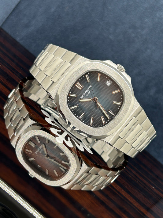 Patek Philippe Nautilus - Blue Dial - Ref 5711/1A-010 - Service 2024 - Year 2018