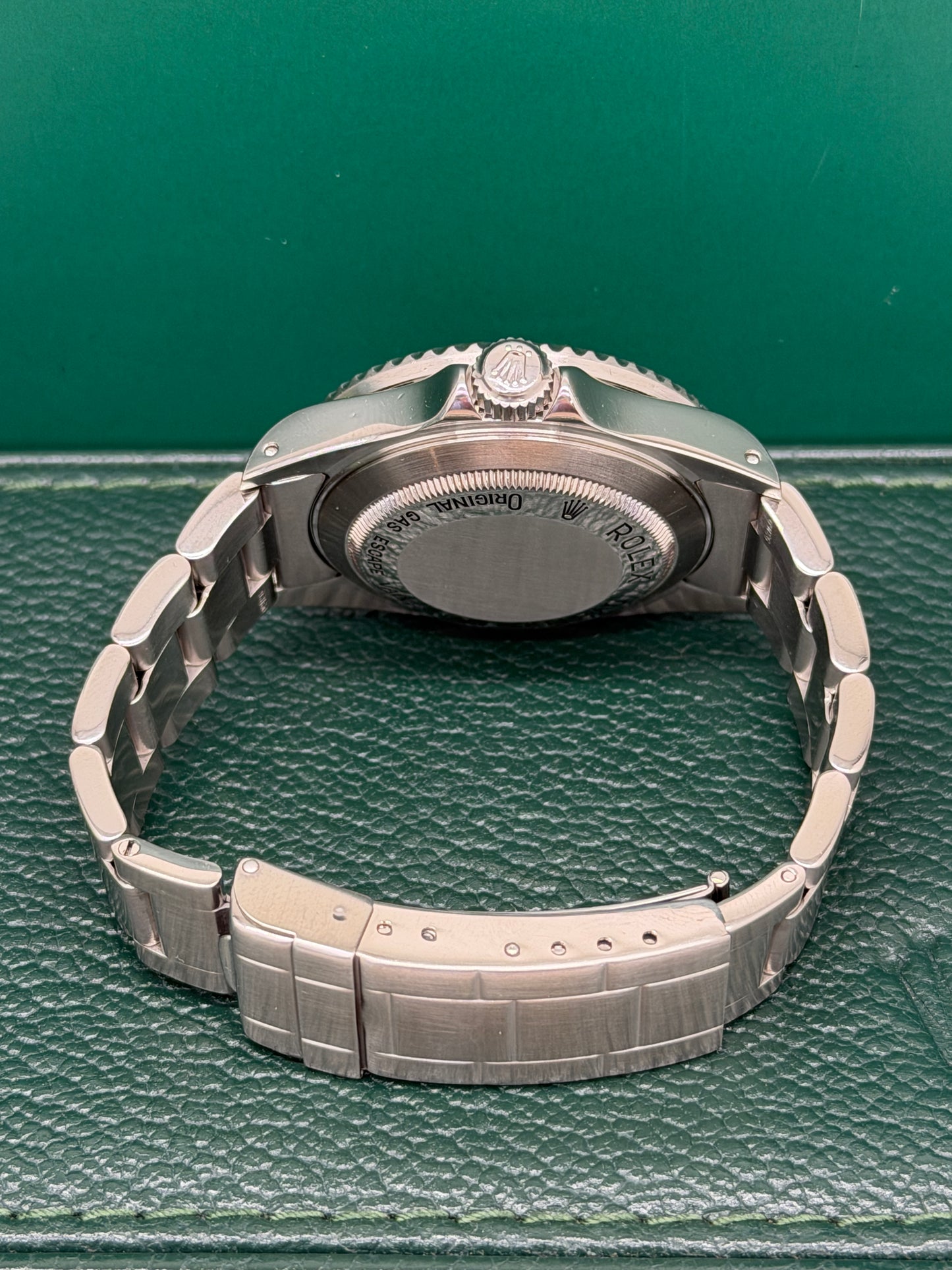 Rolex Sea-Dweller 4000 Ref 16600 - Year 1995
