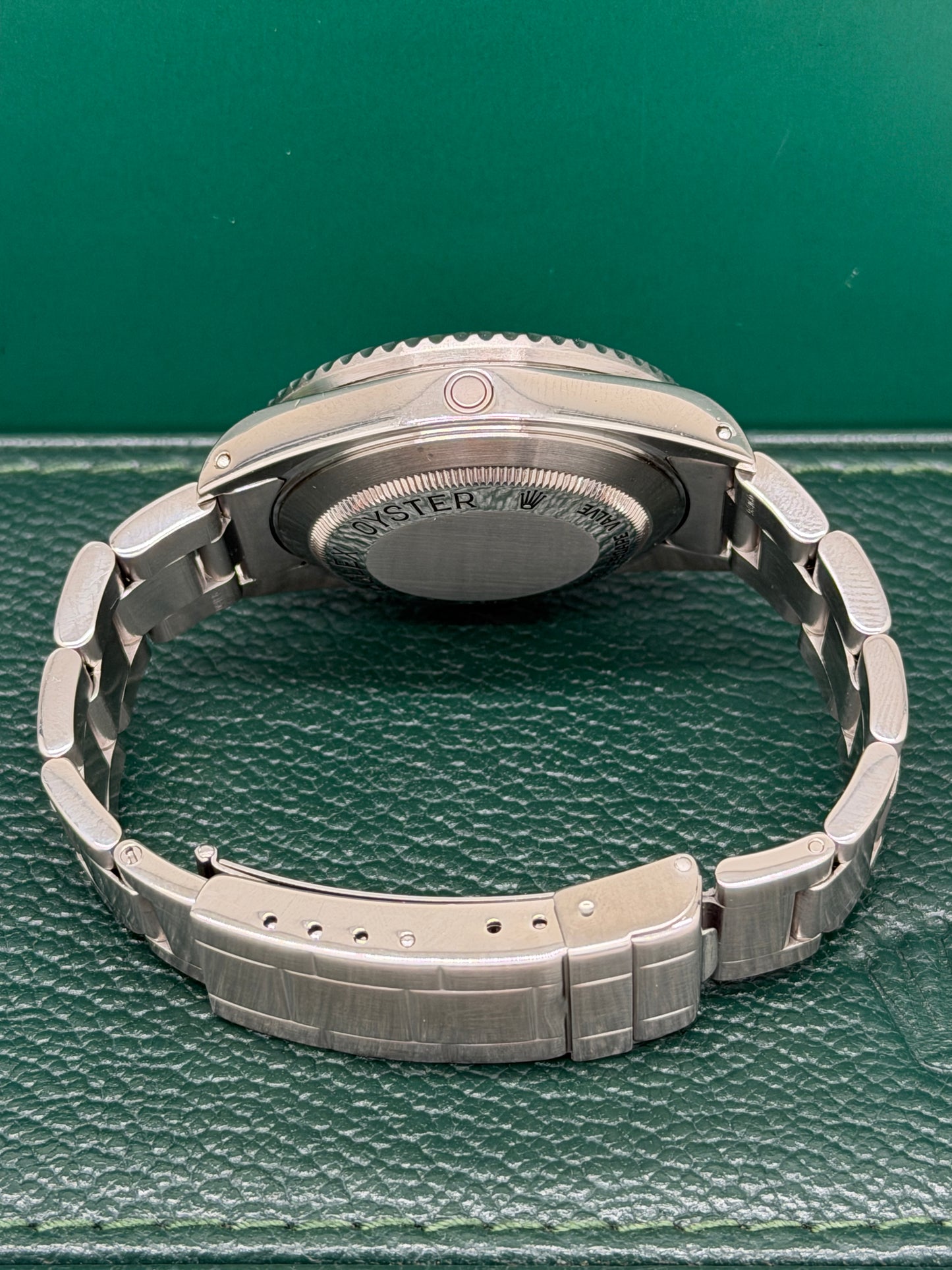 Rolex Sea-Dweller 4000 Ref 16600 - Year 1995
