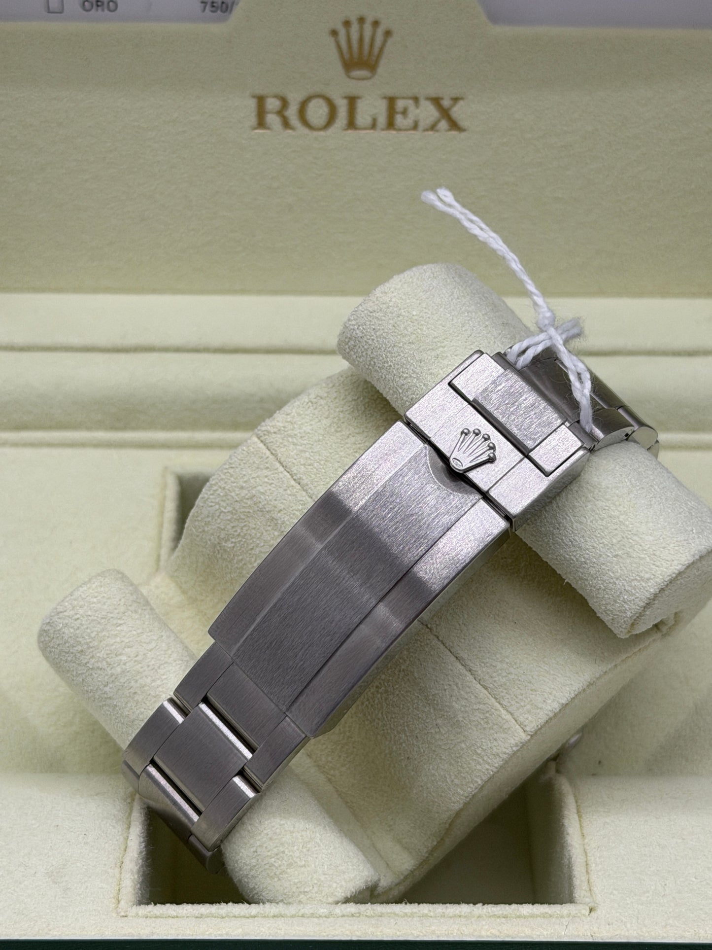 Rolex Submariner (No Date) Ref.114060 - Unworn Like New - Year 2013