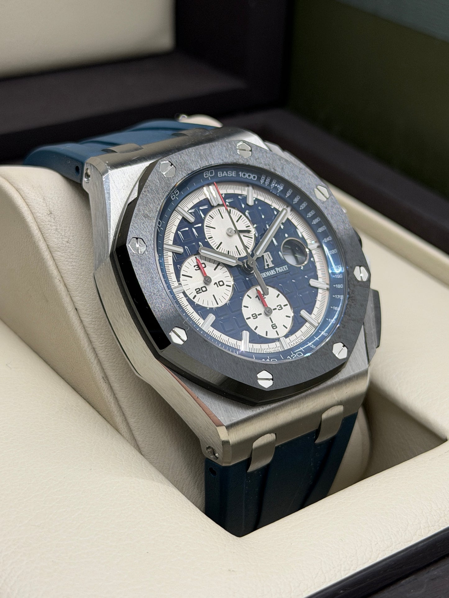 Audemars Piguet Royal Oak Offshore Chronograph Ref.26400SO.OO.A002CA.01 - Blue Dial - Year 2014