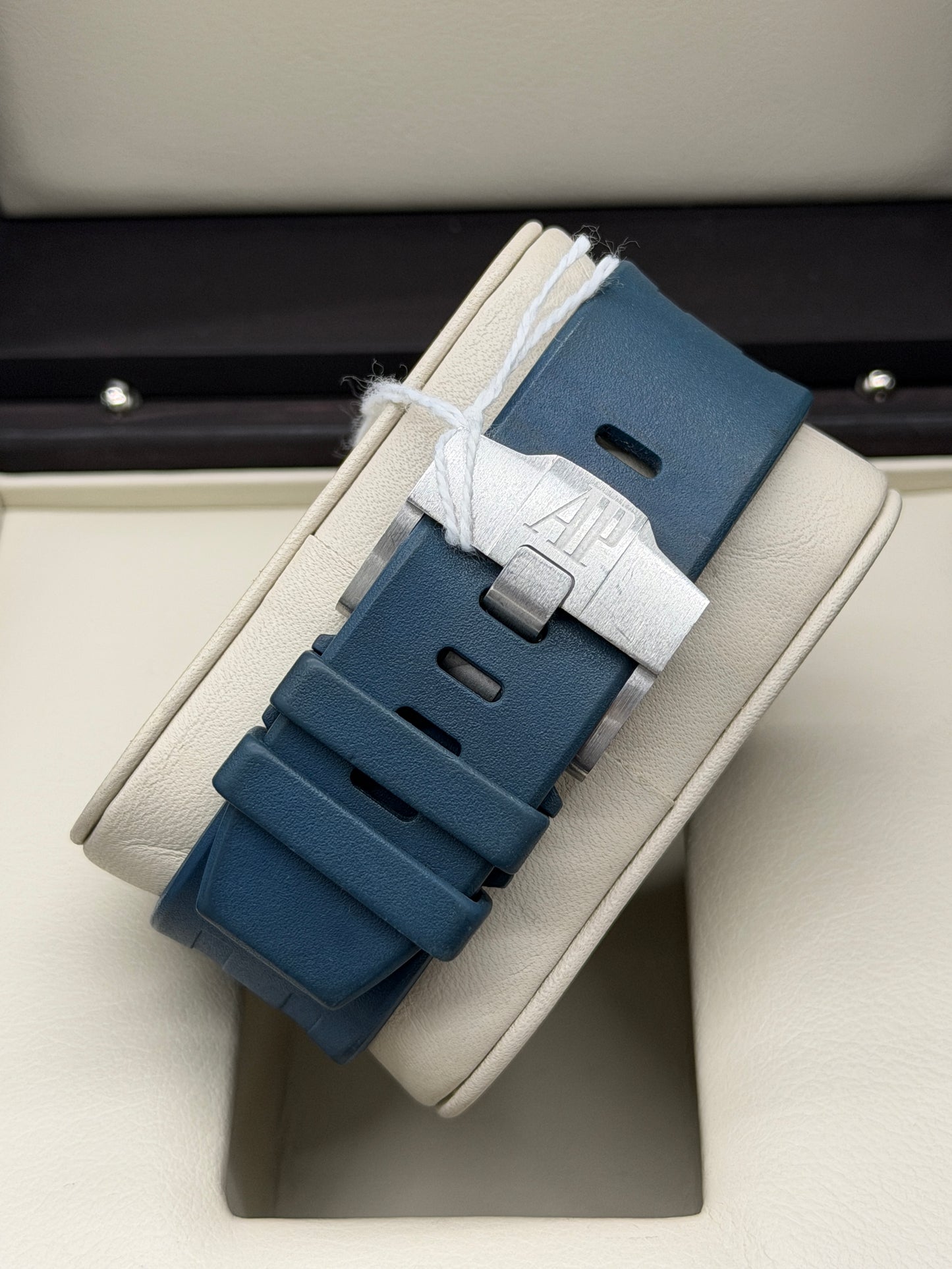 Audemars Piguet Royal Oak Offshore Chronograph Ref.26400SO.OO.A002CA.01 - Blue Dial - Year 2014