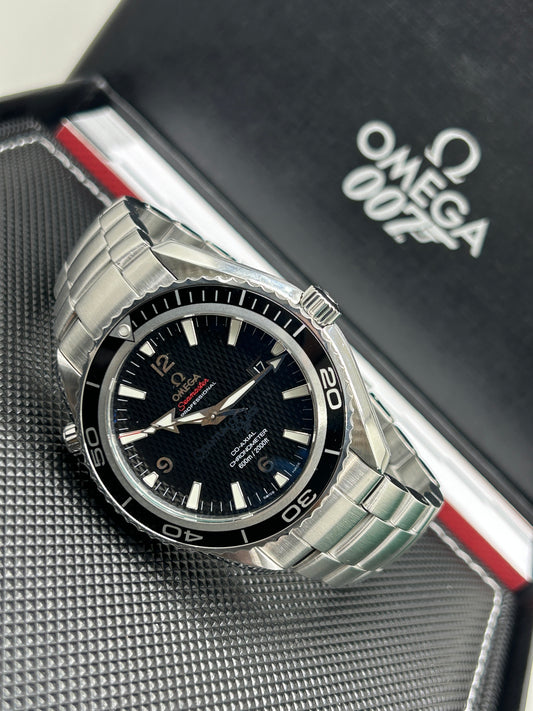 Omega Seamaster Planet Ocean Quantum Of Solace Limited Edition 007 - Ref. 222.30.46.20.01.001 - Year 2009