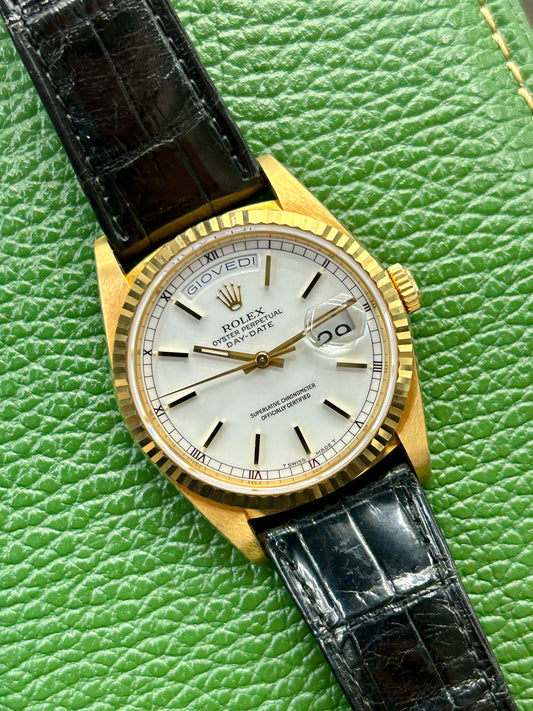 Rolex Day-Date 36 White Dial - Ref 18238 - Original Gold Buckle - Year 1992