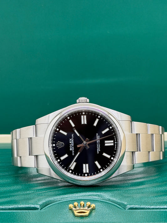 Rolex Oyster Perpetual 41 - Black Dial - Ref 124300 - Year 2023