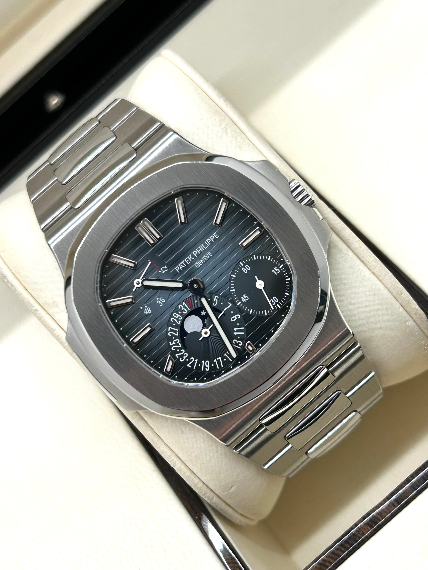 Patek Philippe Nautilus - Blue Dial - Ref 5712/1A-001 - Year 2010