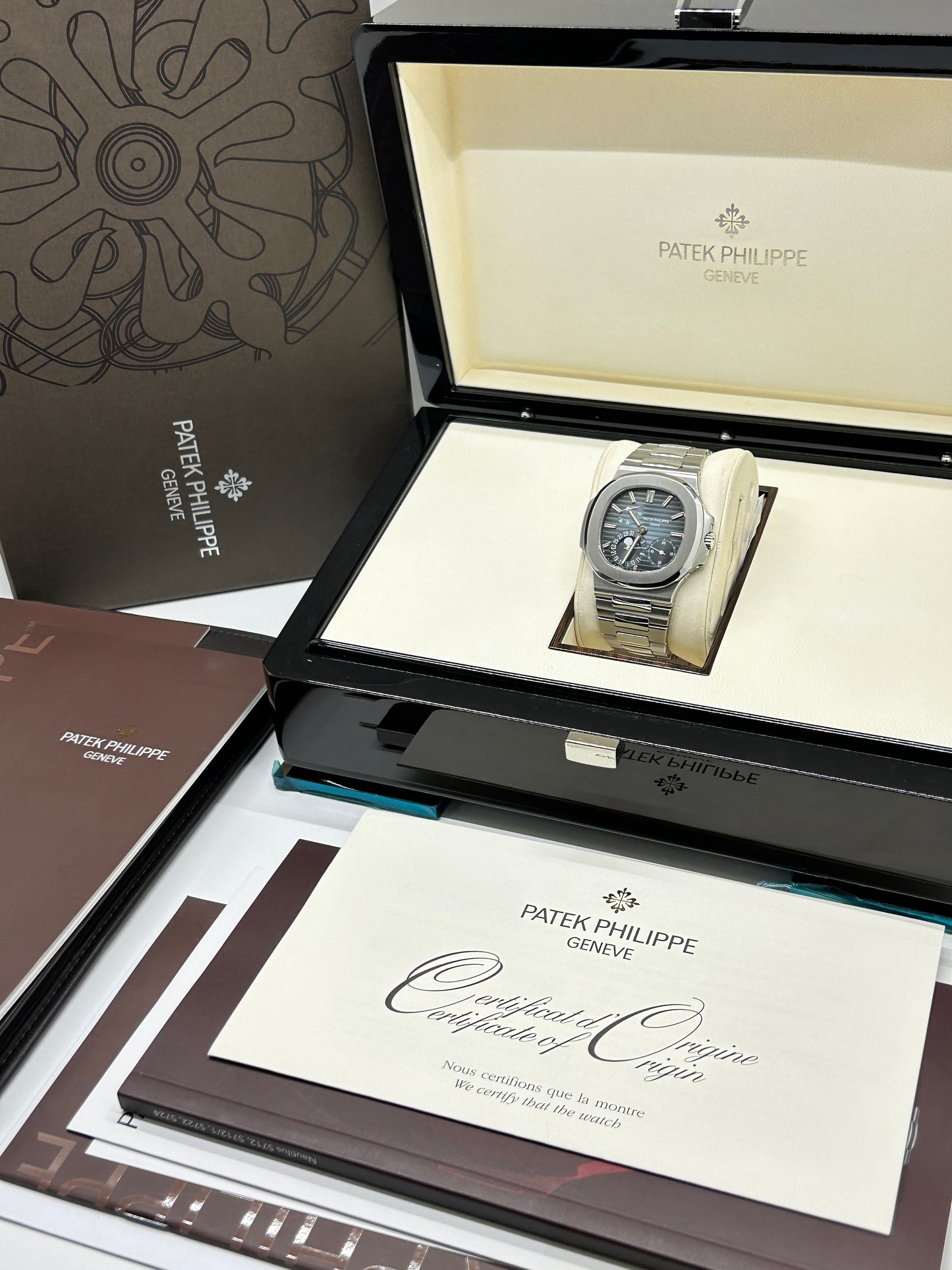 Patek Philippe Nautilus - Blue Dial - Ref 5712/1A-001 - Year 2010
