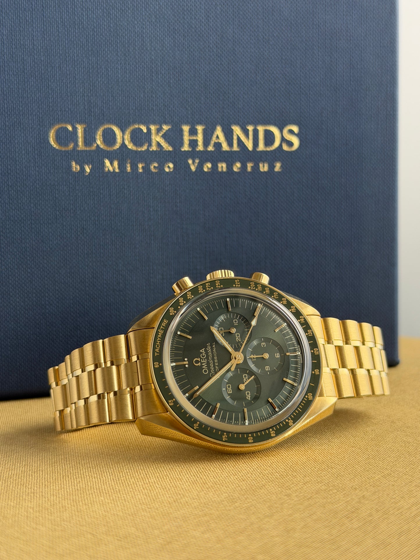 Omega Speedmaster Professional Moonwatch Moonshine - Green Dial Ref.310.60.42.50.10.001 - Unworn 2025