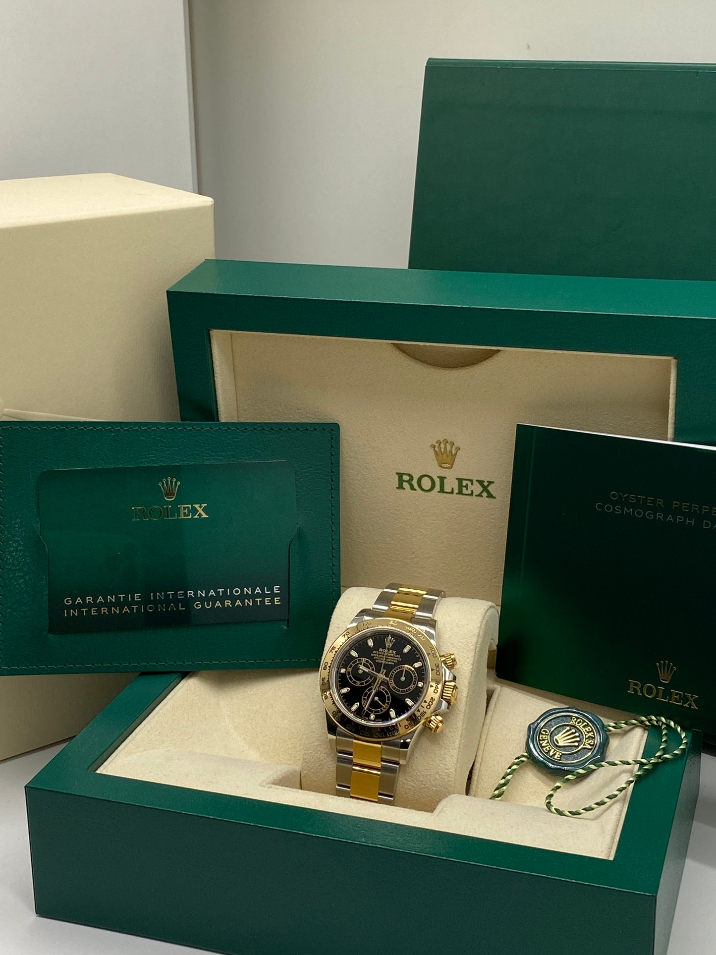 Rolex Daytona - 18Kt Yellow Gold - Black Dial - Ref 116503 - Year 2021