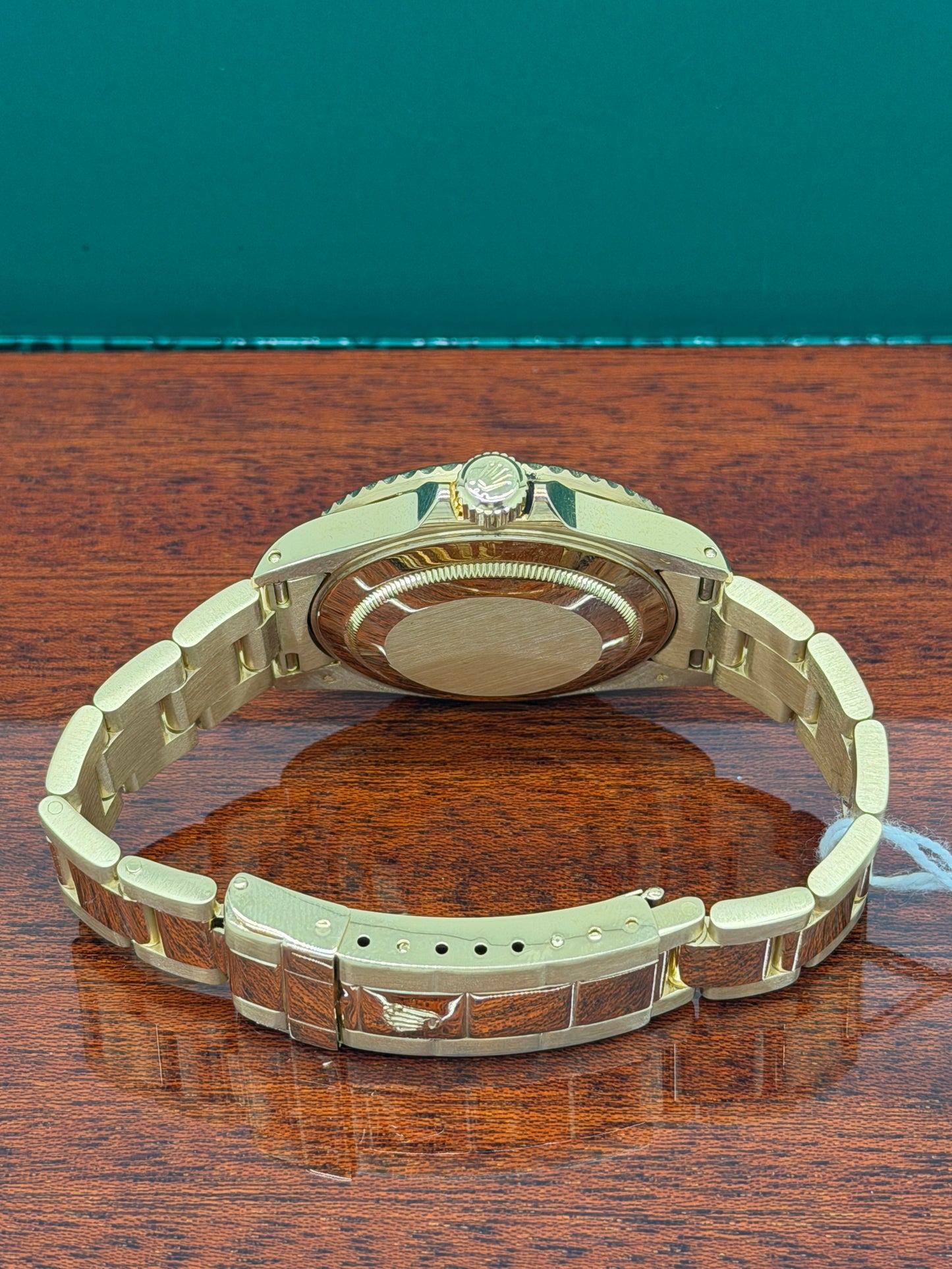 Rolex Submariner Date Sultan Factory Diamonds 18K Gold Ref 16618 - Year 1992