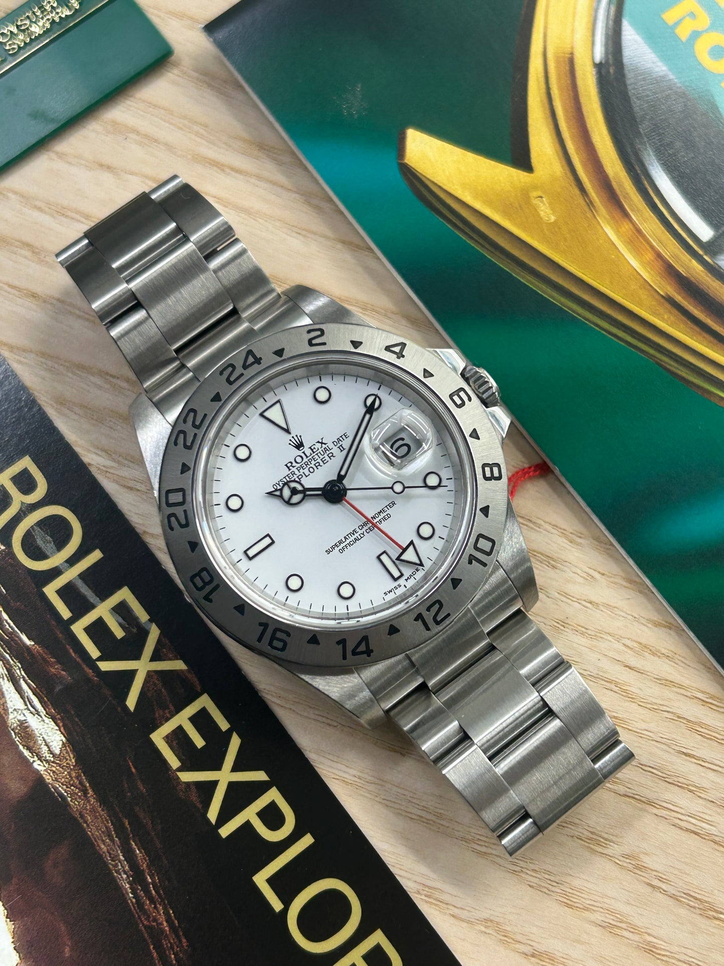 Rolex Explorer II - White Dial - Ref 16570 - Year 2004