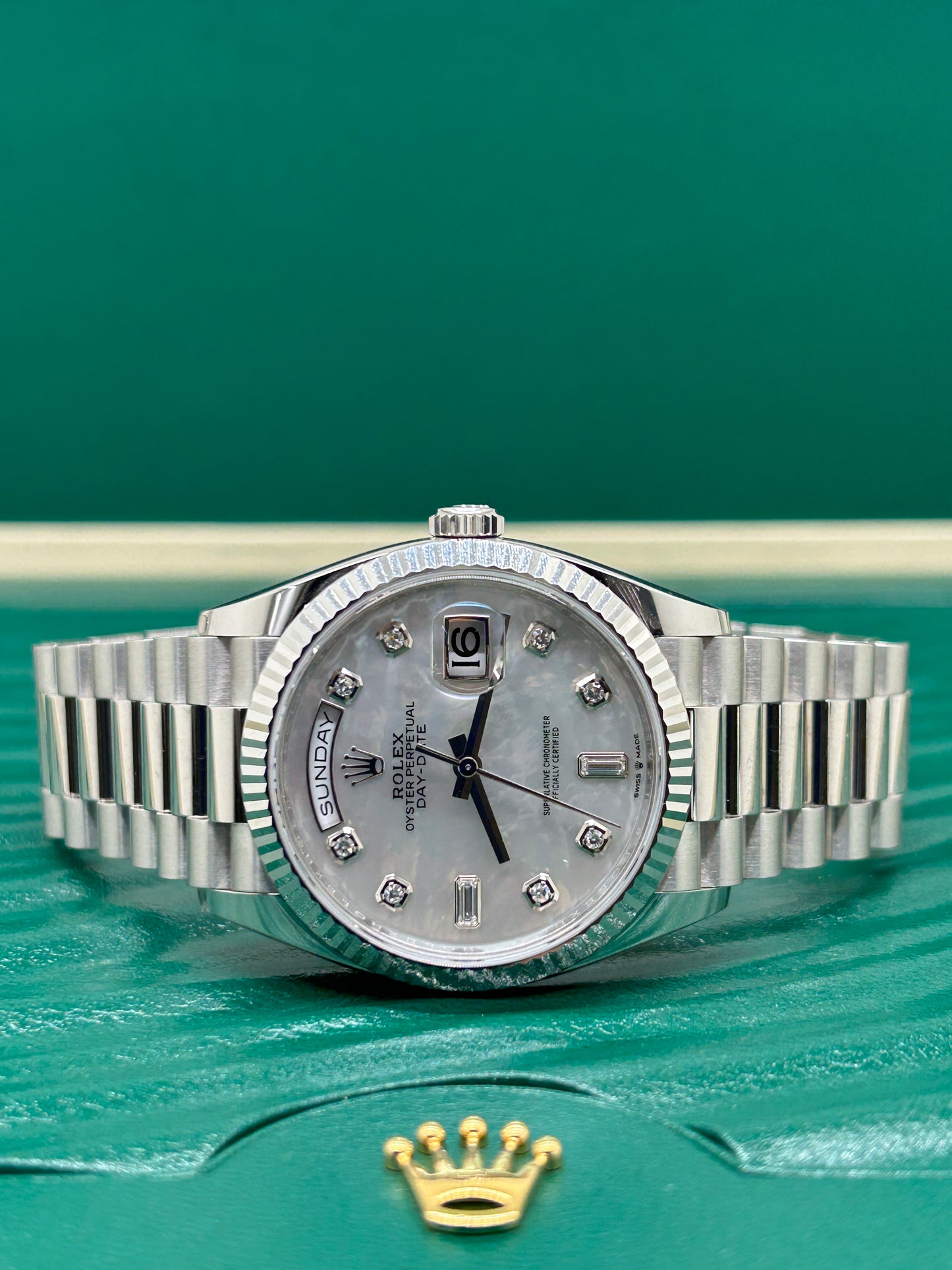 Rolex Day Date - Platinum - Mop and Diamond Dial - Ref 128236 - Year 2022