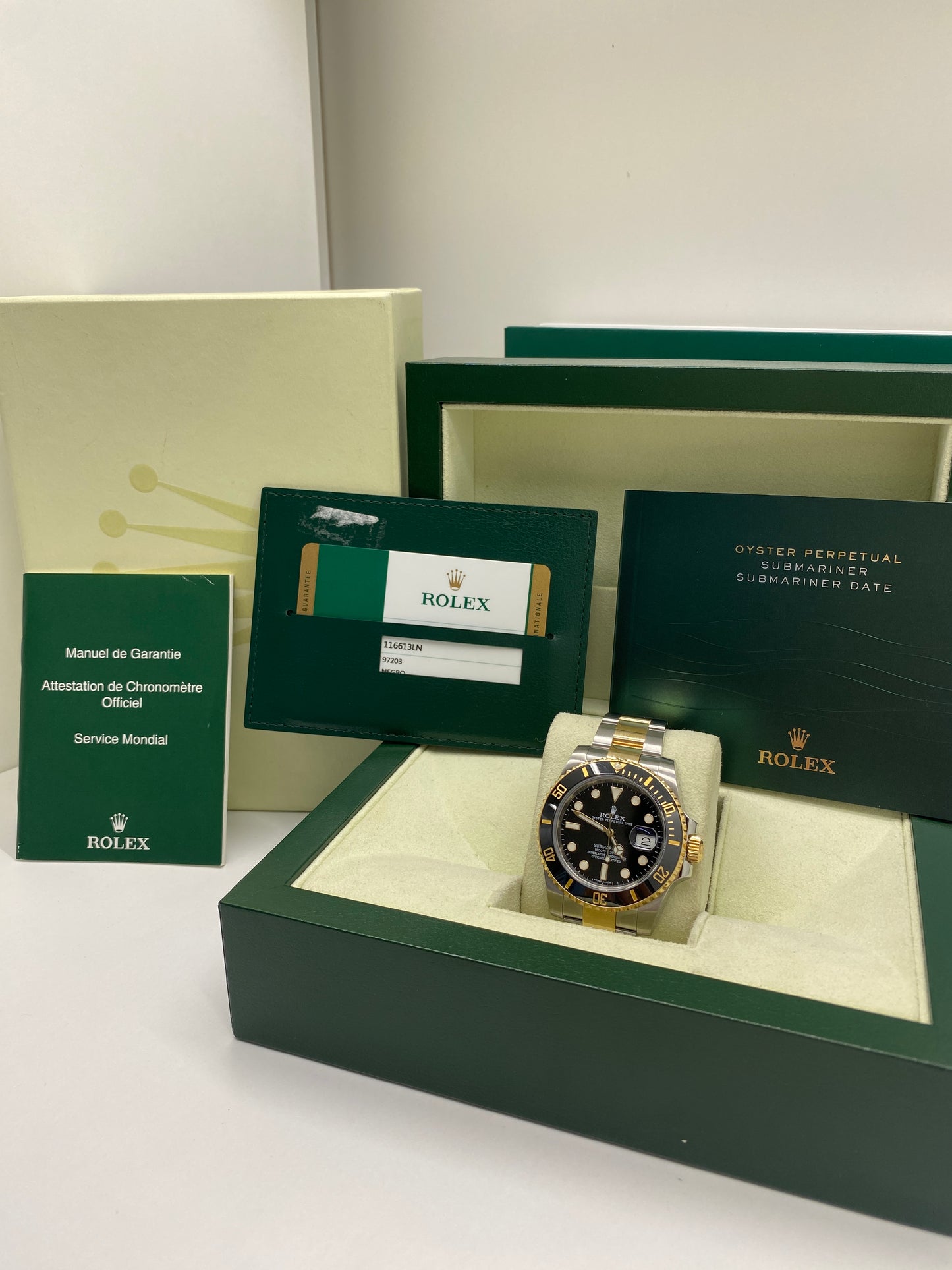 Rolex Submariner Date - 18Kt Yellow Gold - Black Dial - Ref 116613LN - Year 2014