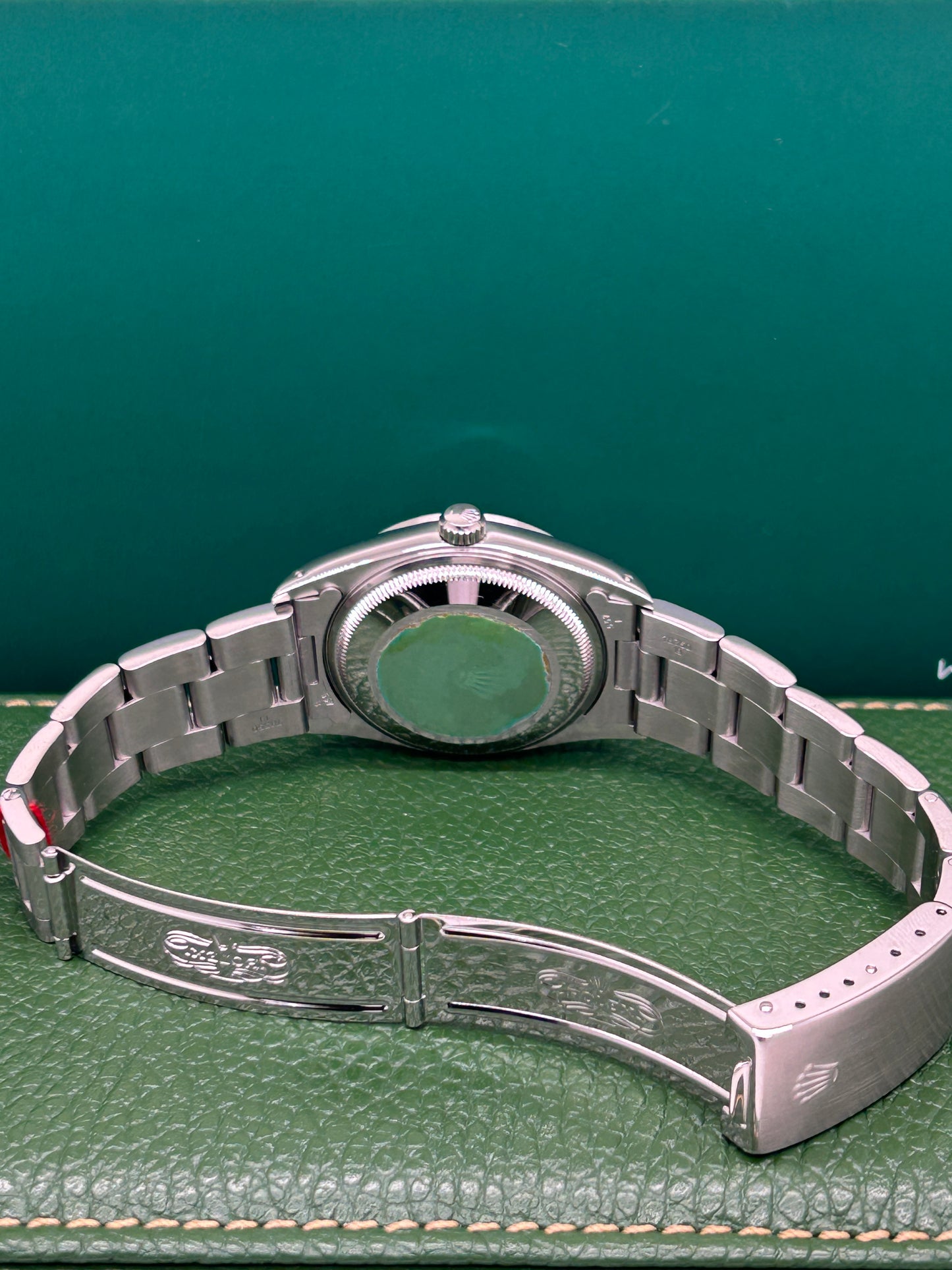 Rolex Oyster Perpetual Date 34mm - Silver Dial - Perfect Condition - Ref. 15200 - Year 1991