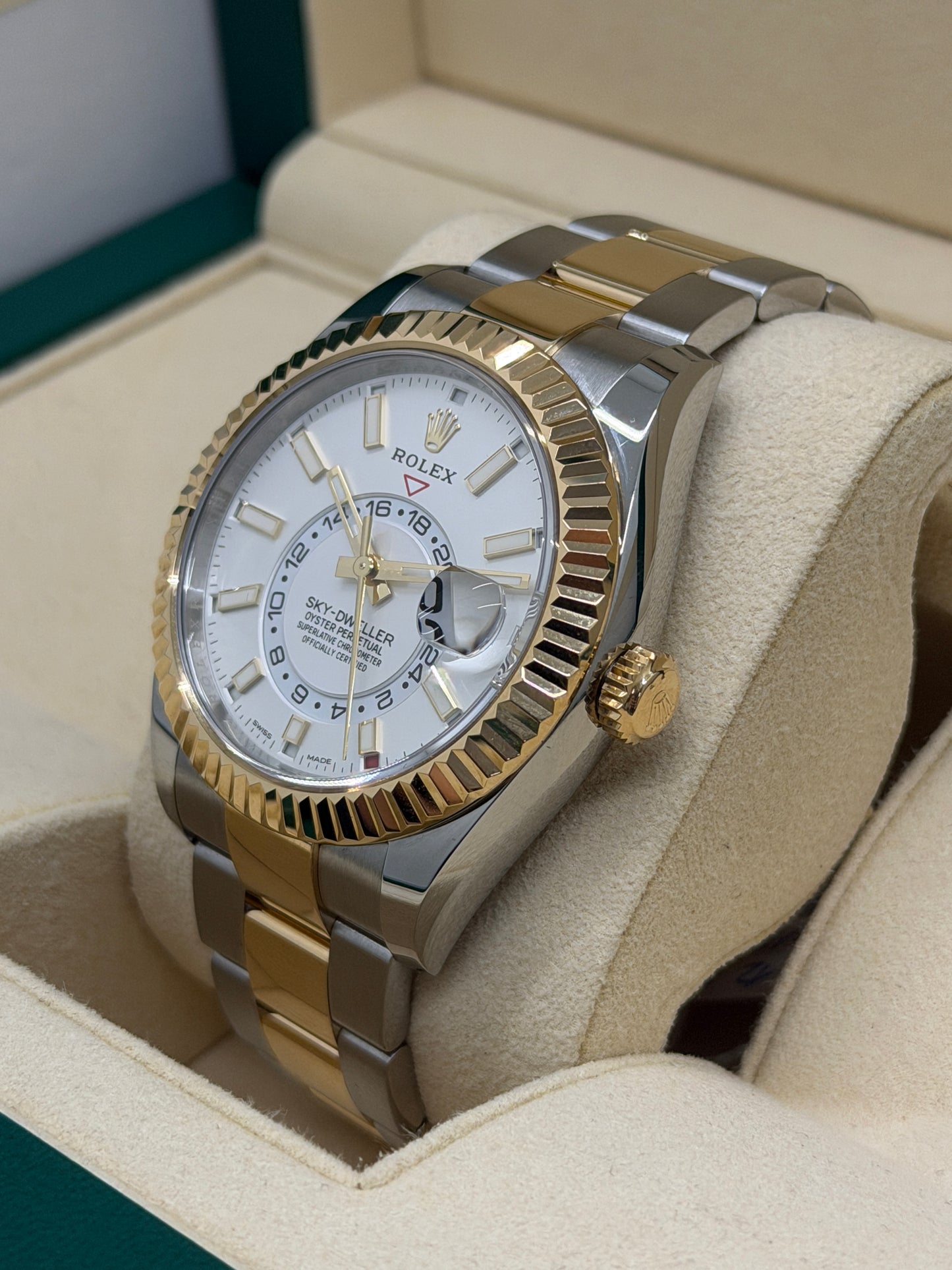 Rolex Sky-Dweller Ref.326933 - White Dial - Year 2019