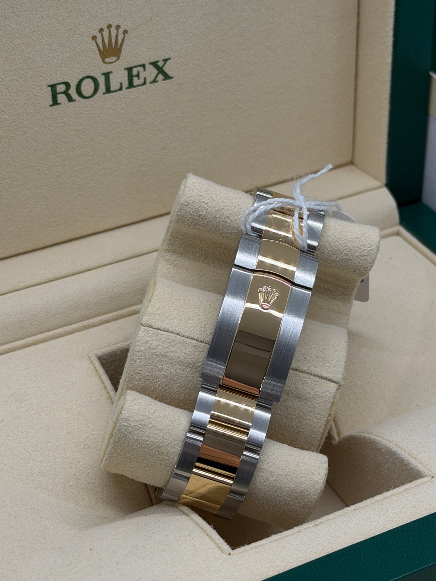 Rolex Sky-Dweller Ref.326933 - White Dial - Year 2019