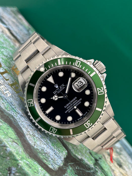 Rolex Submariner Date - "Kermit" - Never Polished - Ref 16610 - Fat Four - F0 Serial - Year 2003