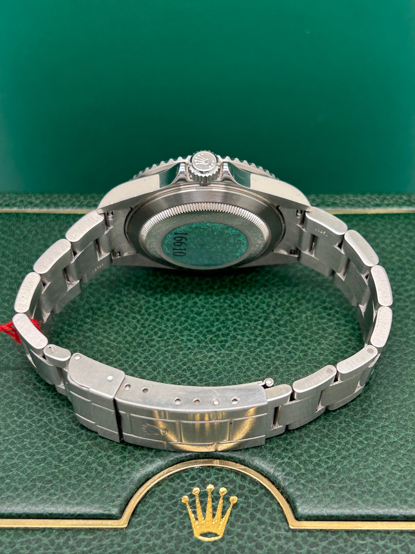 Rolex Submariner Date - "Kermit" - Never Polished - Ref 16610 - Fat Four - F0 Serial - Year 2003